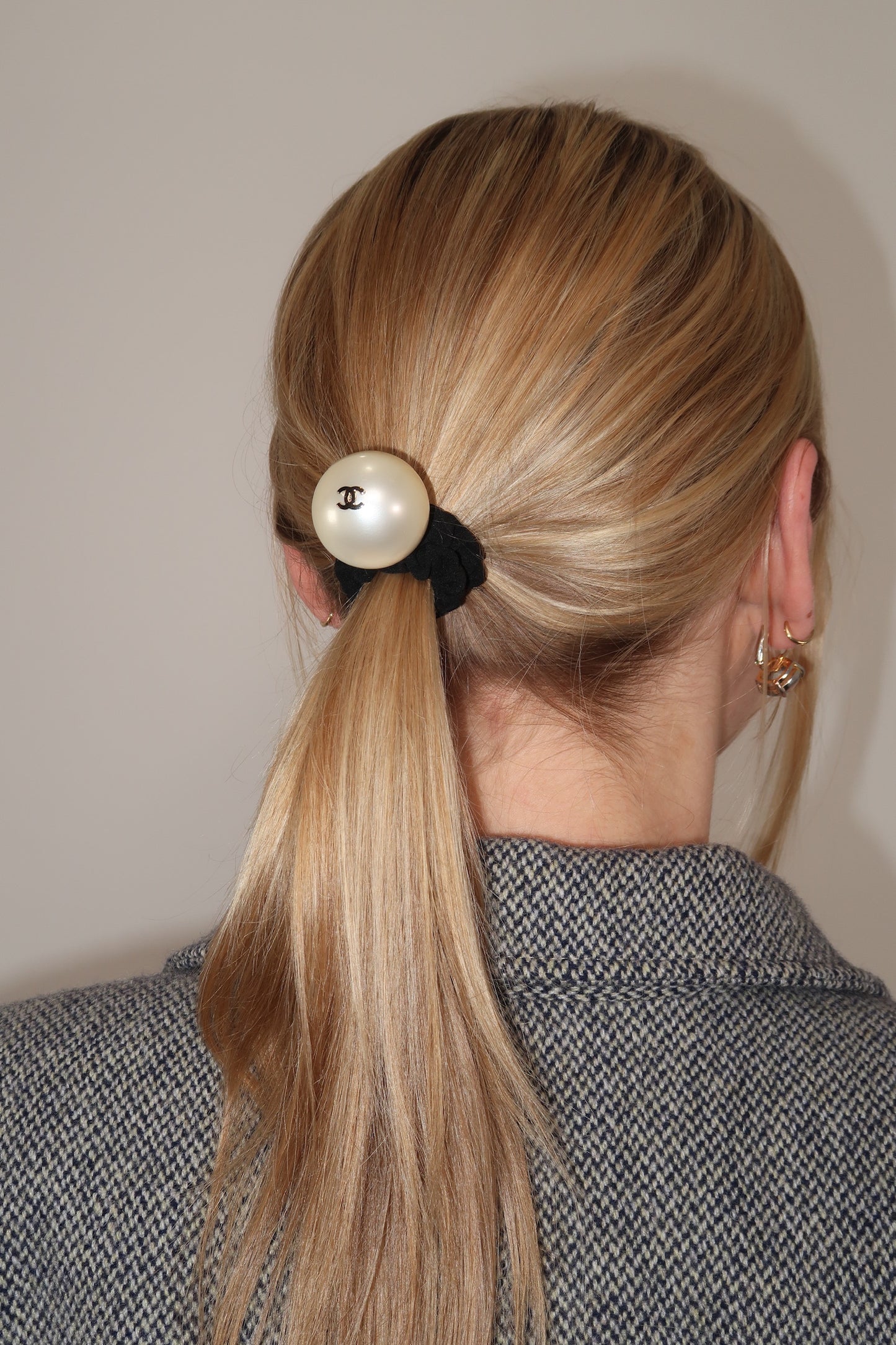 Chanel CC Pearl Hair Tie