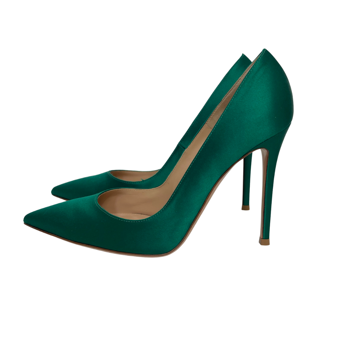 Gianvito Rossi Gianvito 105 Suede Pumps