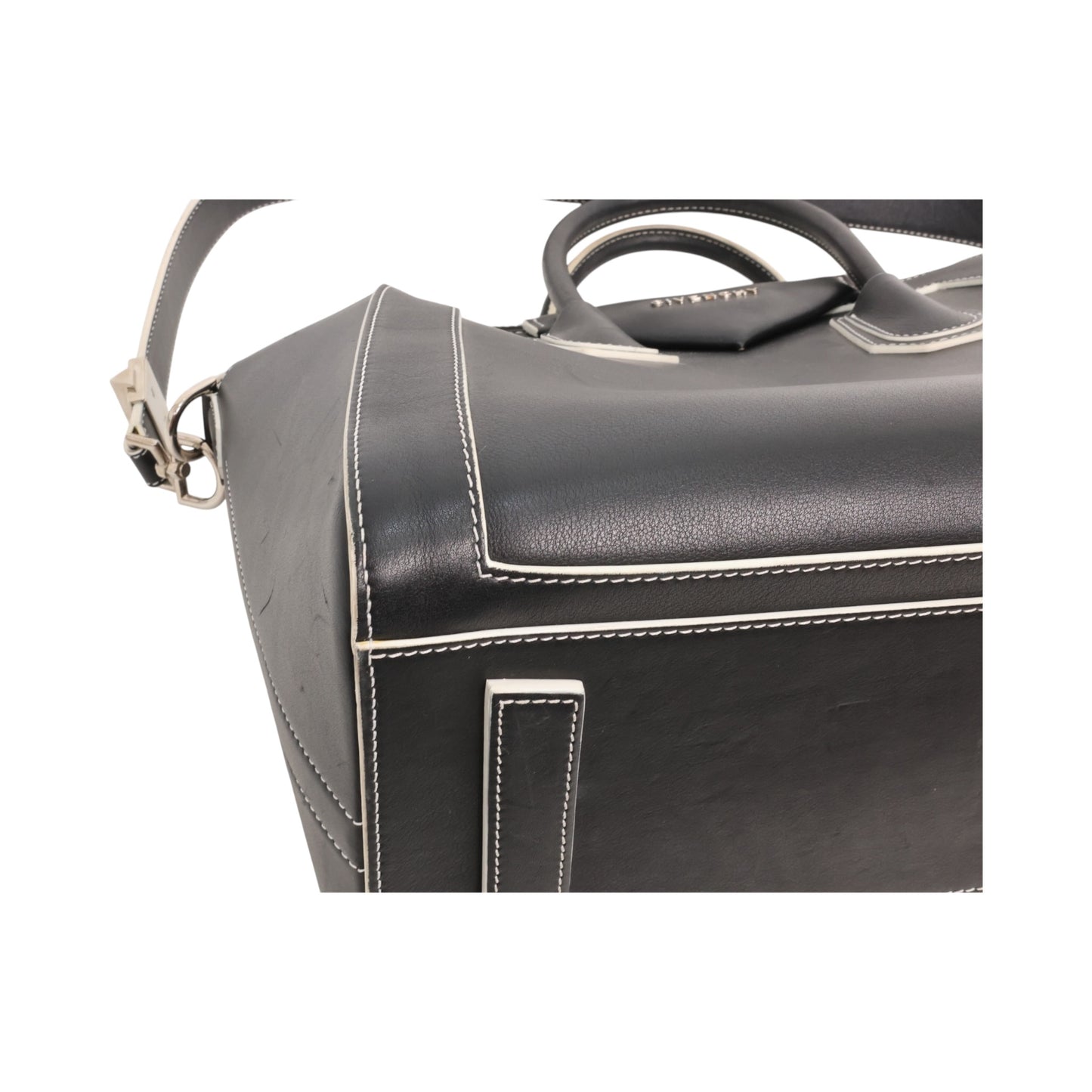 Givenchy Leather Contrast Stitched Medium Antigona Bag