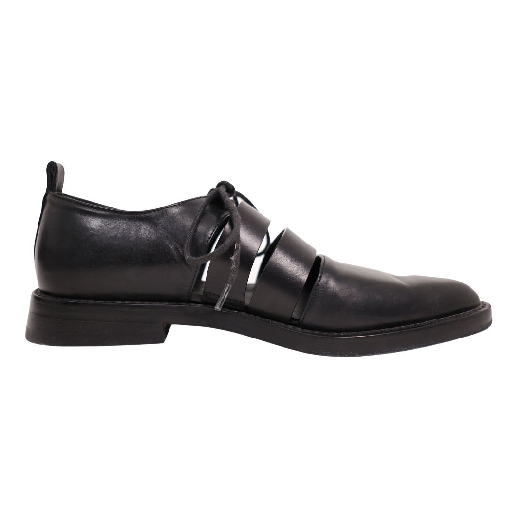 Ann Demeulemeester Pointed Toe Cutout Leather Oxfords (Size 36)