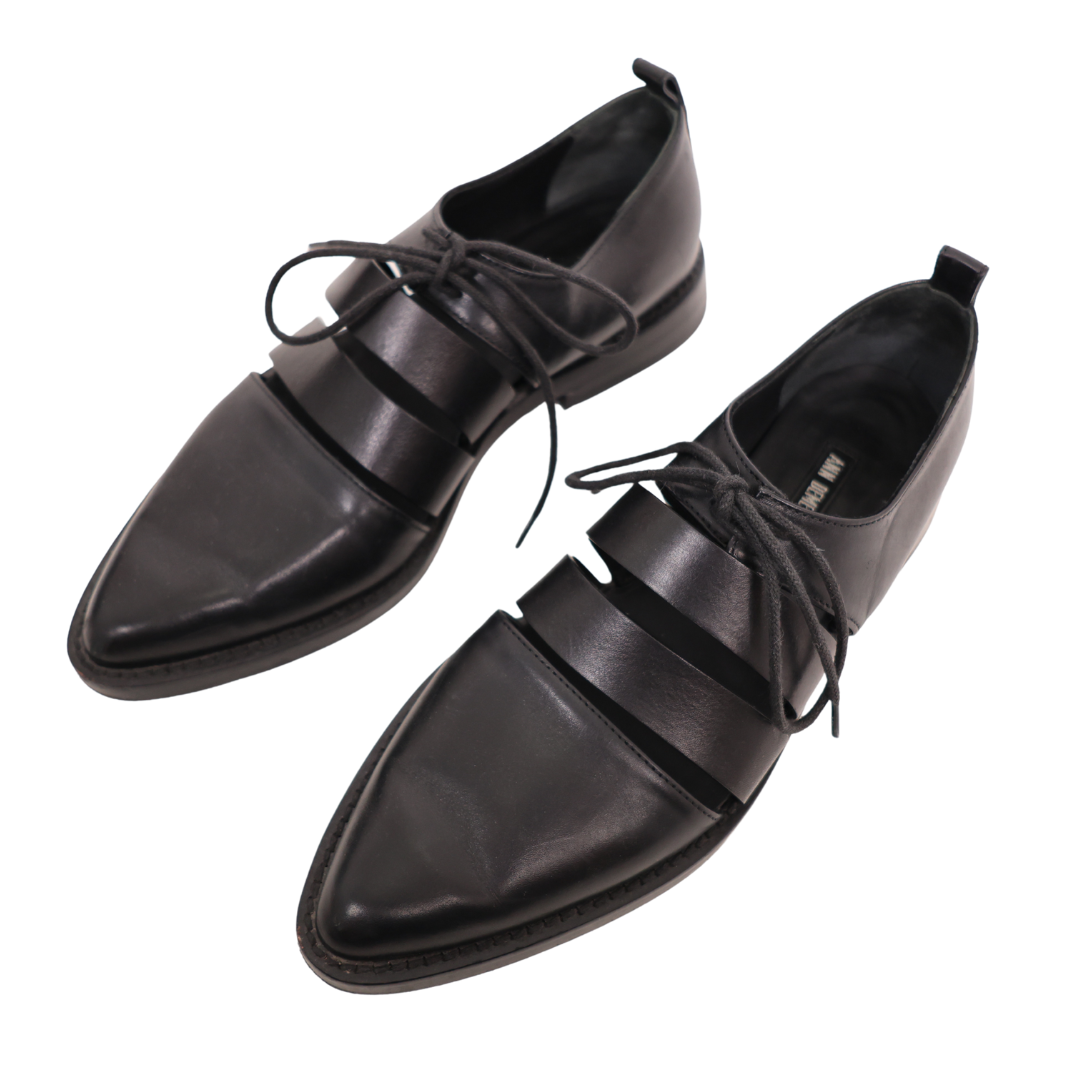 Ann Demeulemeester Pointed Toe Cutout Leather Oxfords (Size 36)