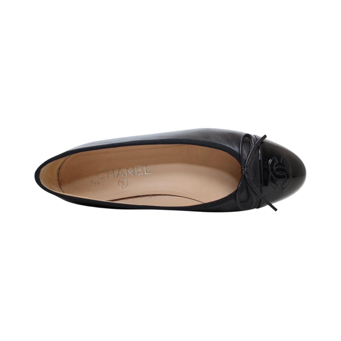 Chanel Interlocking CC Lambskin & Patent Leather Ballet Flats (Size 37)
