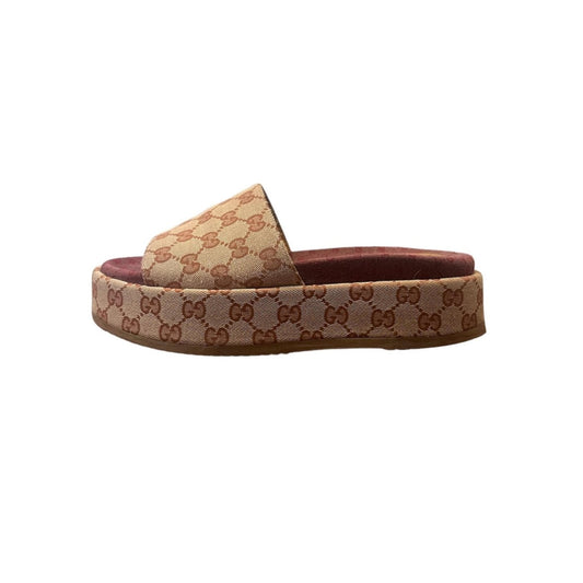 Gucci GG Canvas Platform Slides (Size 40)