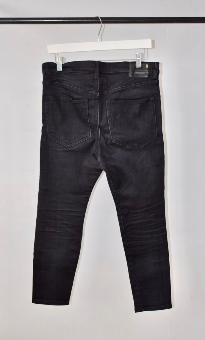 R13 (Size 27)