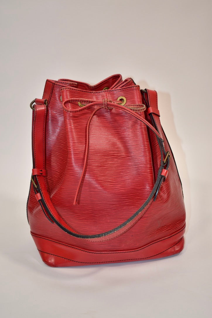Louis Vuitton Epi Noé GM Shoulder Bag