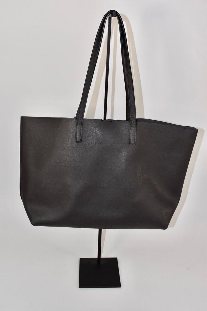 Saint Laurent East West Shopping Tote Designer Exchange Consignment TO