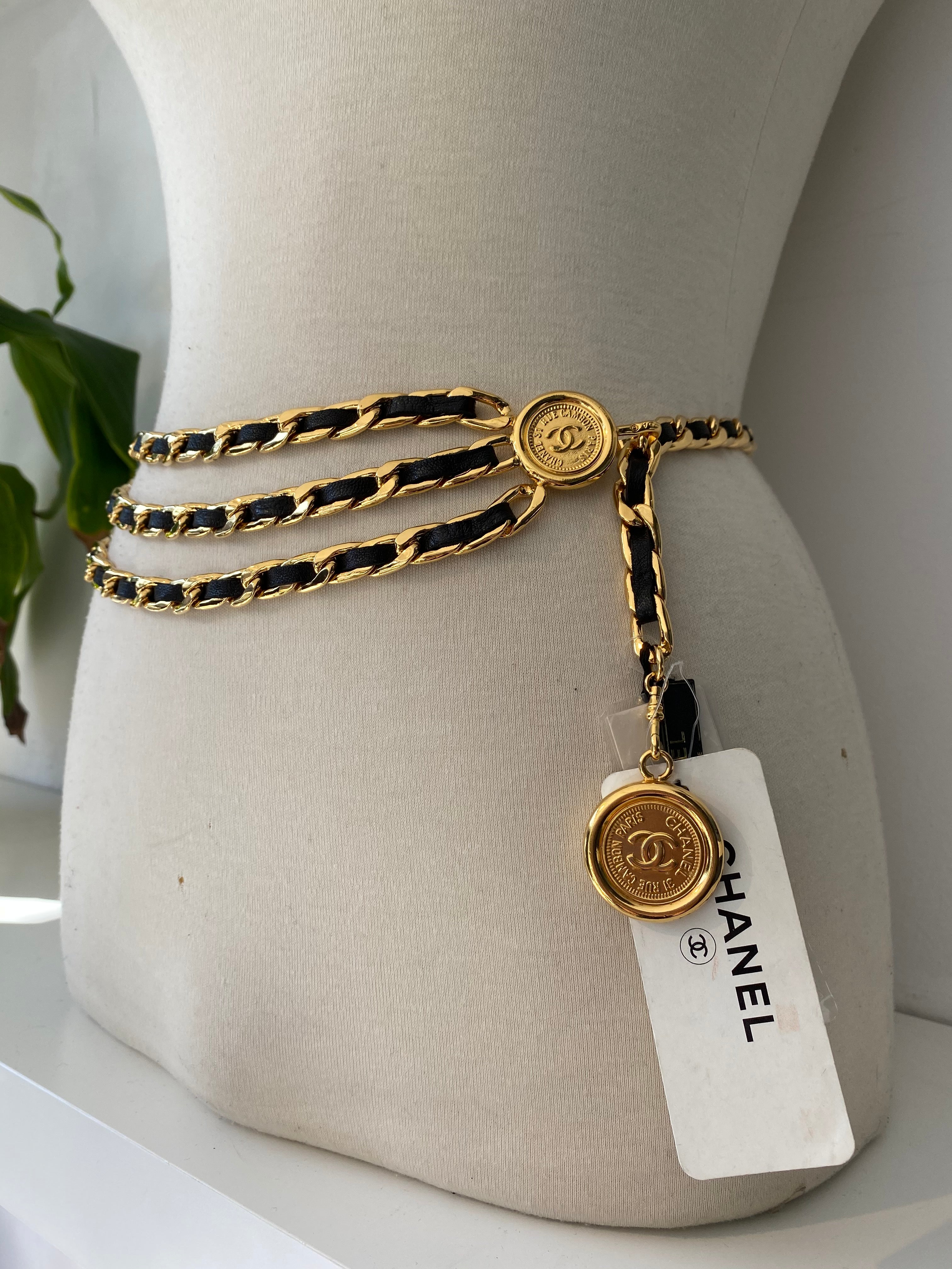 Chanel Paris Vintage 1980s Stamped Plated CC Medallion Chain Belt In Box  28/6120