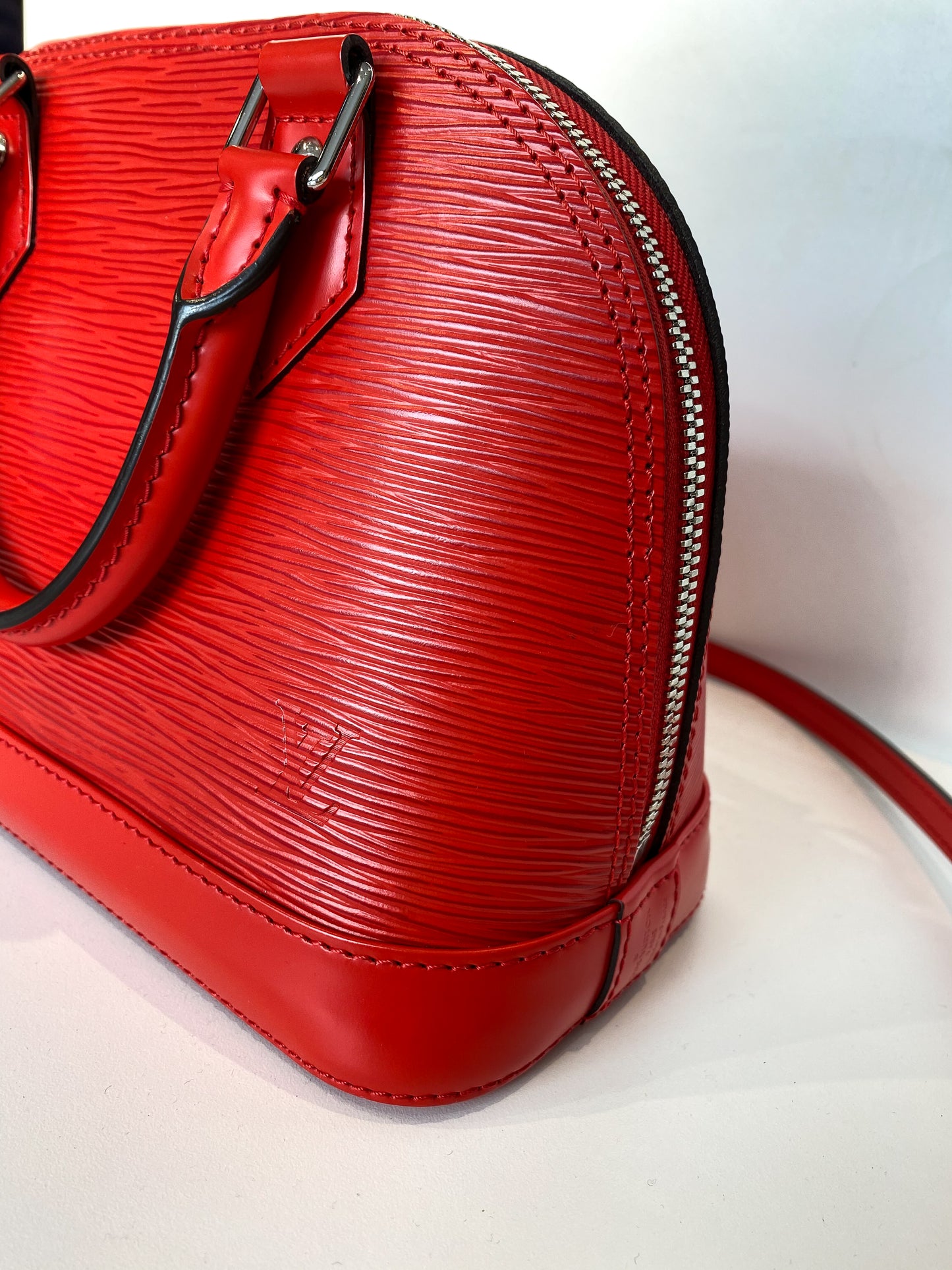 Louis Vuitton Alma BB Epi Leather Bag