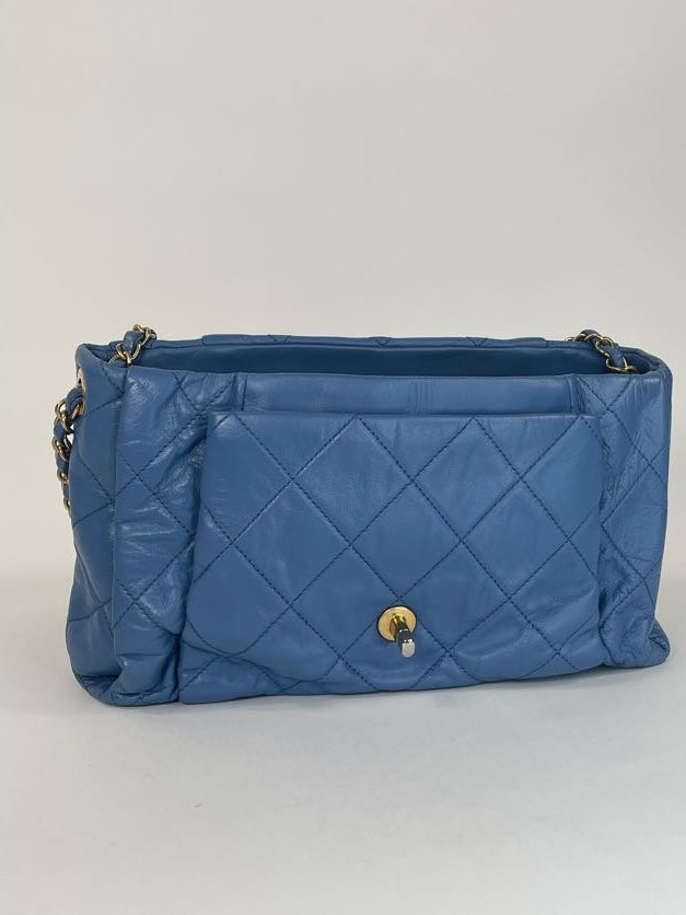 Chanel Iridescent Blue Quilted Leather Chic Quilt Flap Bag