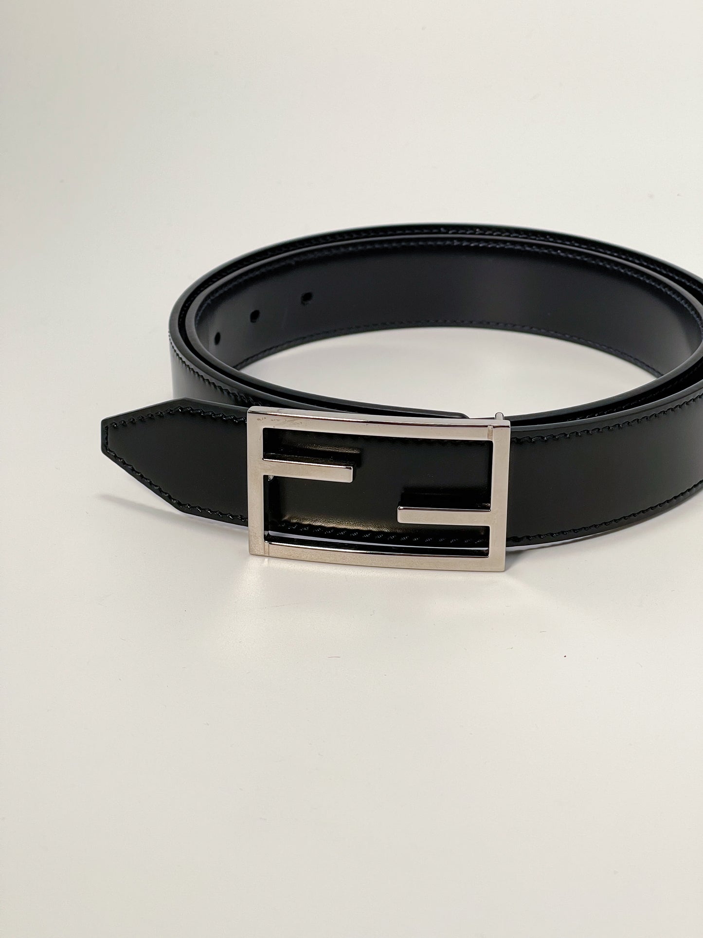 Fendi Reversible FF-Buckle Leather Belt