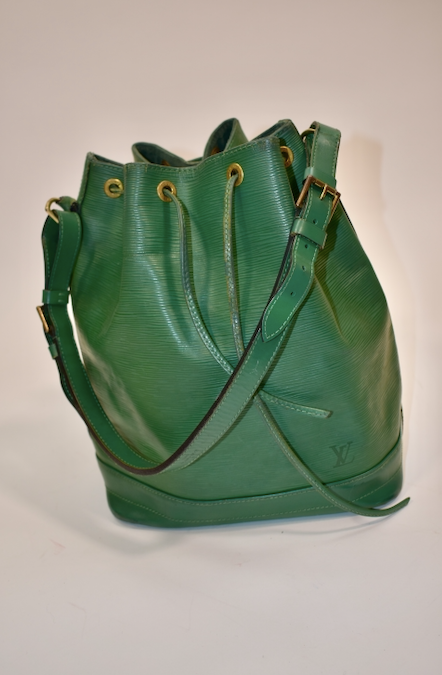 Louis Vuitton Epi Noé GM Shoulder Bag – Designer Exchange