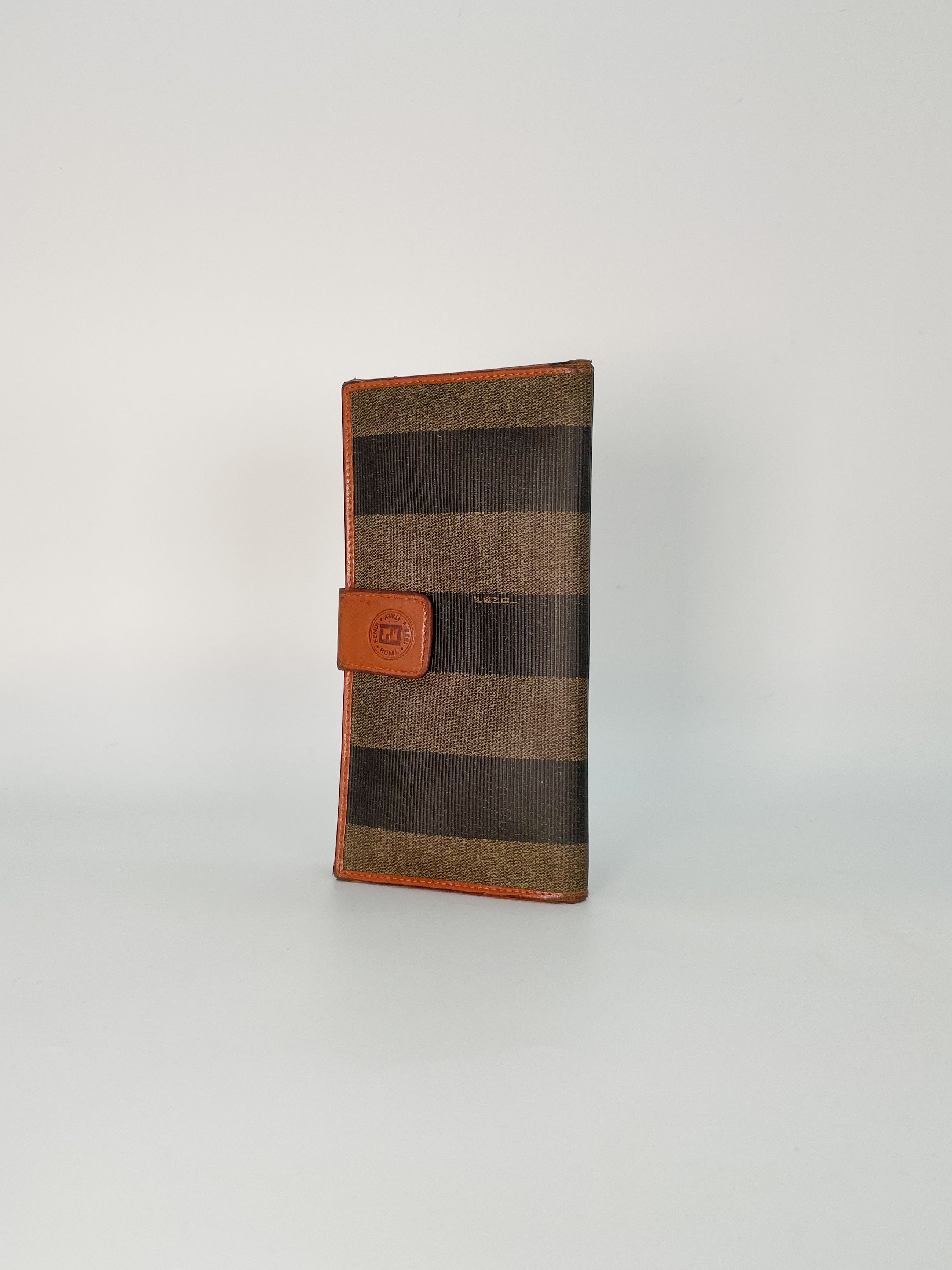 Fendi pequin wallet clearance