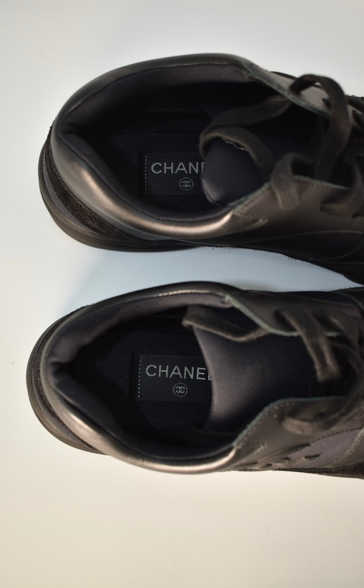 Chanel Interlocking CC Logo Leather Sneakers